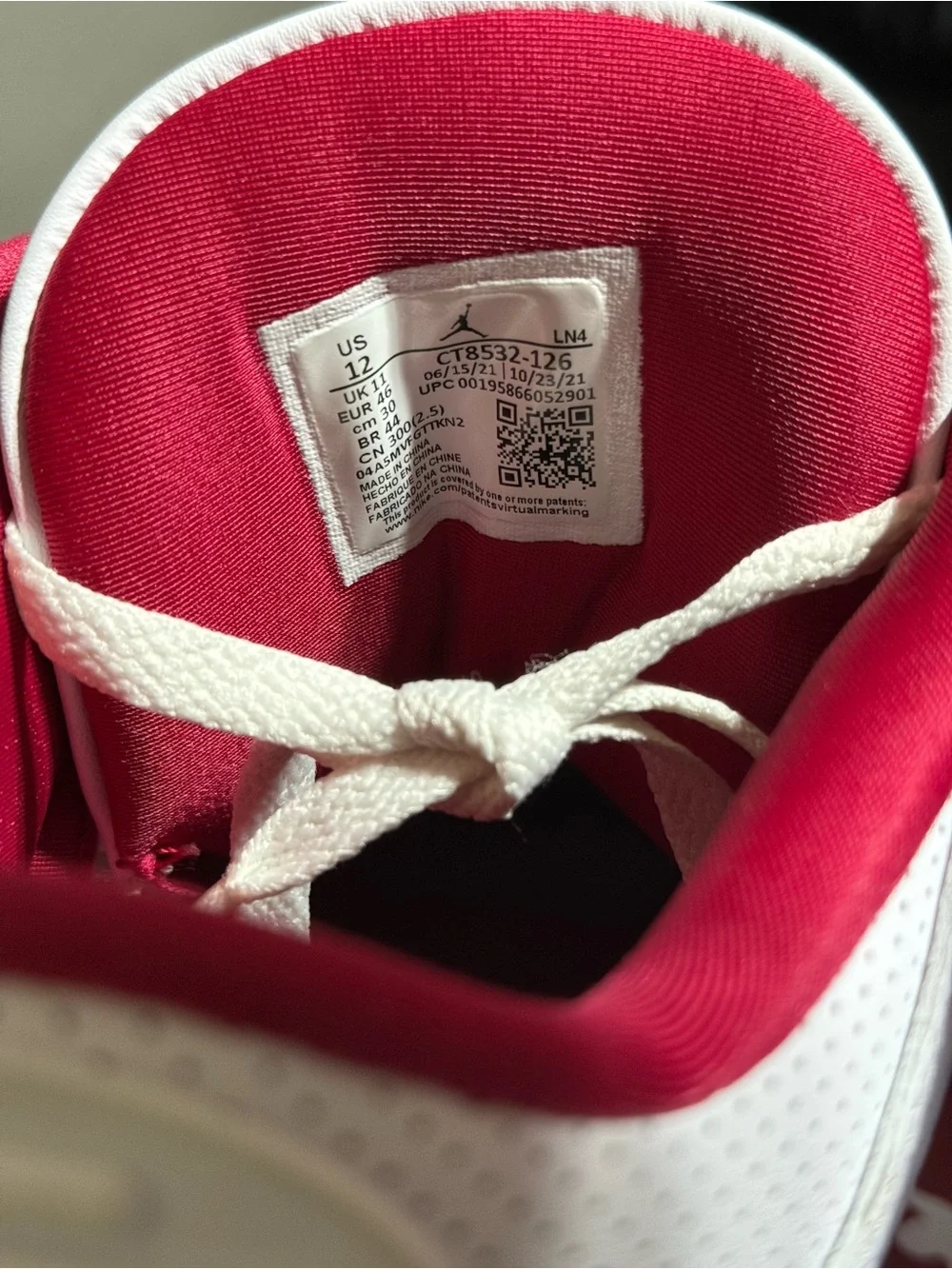 Jordan style ct8532